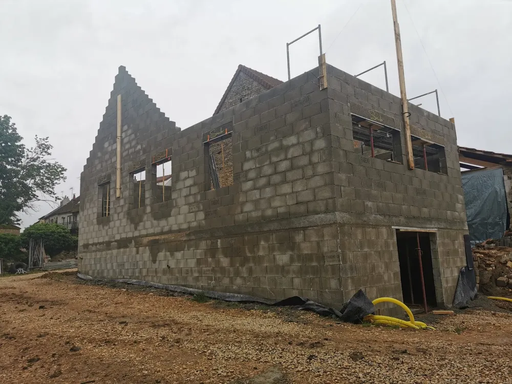 Entreprise de maçonnerie à Genouilly